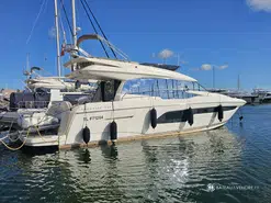 Prestige Yachts  520 Fly