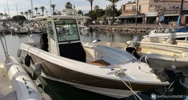 Boston Whaler  320 Outrage