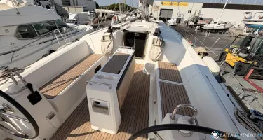 Beneteau Oceanis 38.1