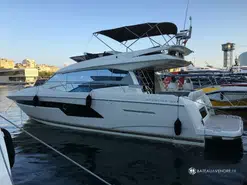 Prestige Yachts  520 Fly