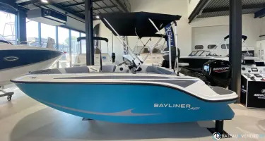 Bayliner Element M15