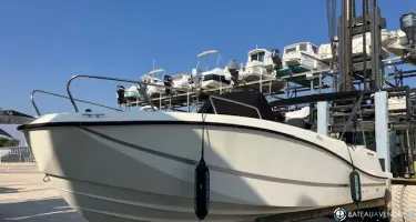 Quicksilver Activ 755 Open