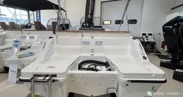 Quicksilver Activ 605 Open