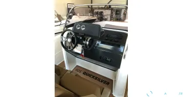 Quicksilver Activ 605 Open