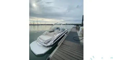 Regal  24 Fastdeck