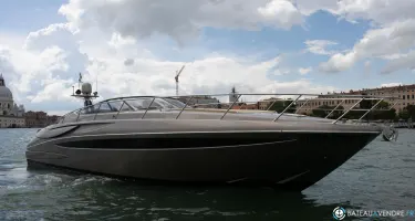 Riva le 52