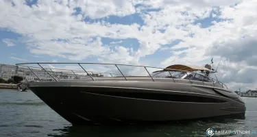 Riva le 52