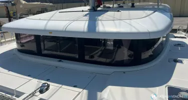 Lagoon  42
