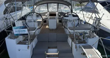 Jeanneau  54
