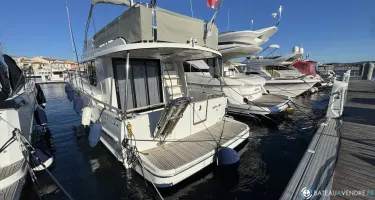 Beneteau Swift Trawler 44