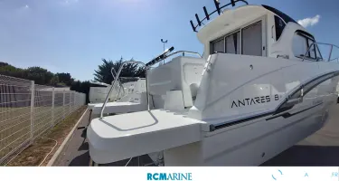 Beneteau Antares 8 OB V2