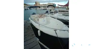 Sessa Marine Key Largo 17