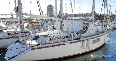 Amel Super Maramu 2000