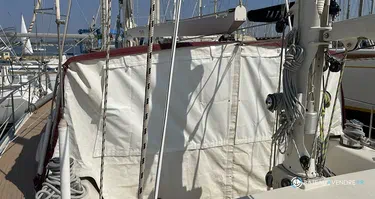 Amel Super Maramu 2000