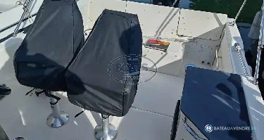 Quicksilver Activ 755 Sundeck