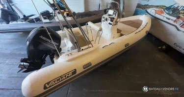 Valiant  630 Classic Hypalon