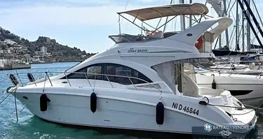 Sea Ray  375 Sedan Bridge