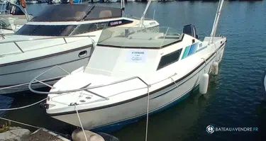 B2 Marine  500 Cabine
