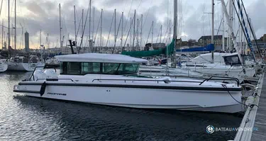 Axopar  37 XC Cross Cabin