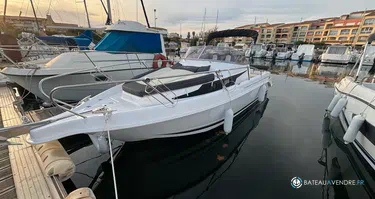 B2 Marine Cap Ferret 752 Cruiser