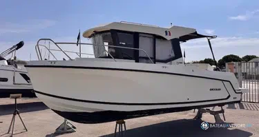Quicksilver Activ 705 Pilothouse