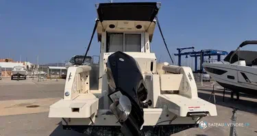 Quicksilver Activ 705 Pilothouse