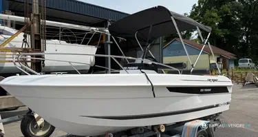 B2 Marine  155 Fishing