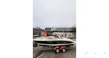 Bayliner  215 BR
