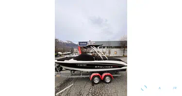 Bayliner  215 BR