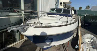 Beneteau Ombrine 800