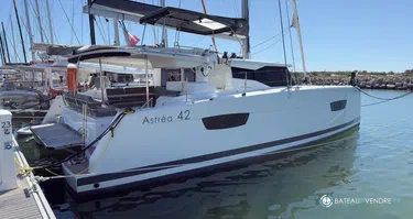 Fountaine Pajot Astrea 42