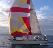 Dufour  4800