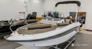 Trident Marine 530 SUNDECK