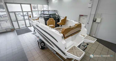 Trident Marine 640 SUNDECK