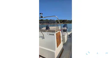 Boston Whaler  17 Montauk
