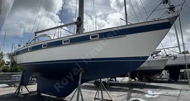 Hallberg Rassy  38