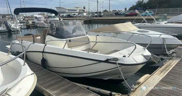 Quicksilver Activ 675 Open