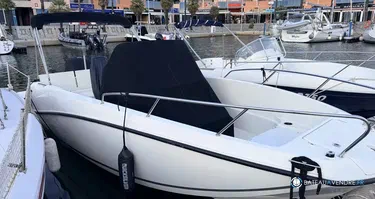 Quicksilver Activ 675 Open