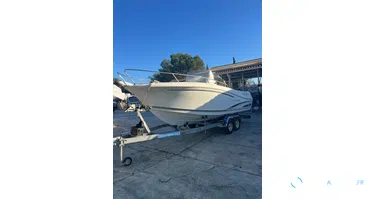 Jeanneau Cap Camarat 7.5 CC