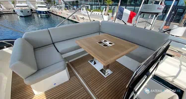 Prestige Yachts Prestige 520 Fly