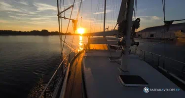 Amel Super Maramu 2000