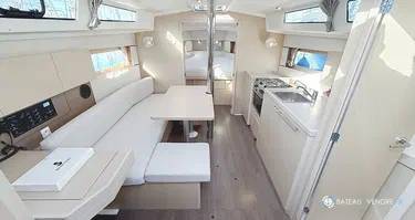 Beneteau Oceanis 38.1