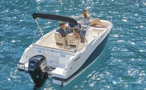 Quicksilver Activ 555 Open