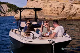 Quicksilver Activ 805 Open