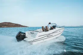Quicksilver Activ 755 Sundeck