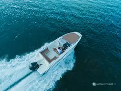 Quicksilver Activ 755 Sundeck