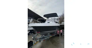 B2 Marine CAP FERRET 572 OPEN