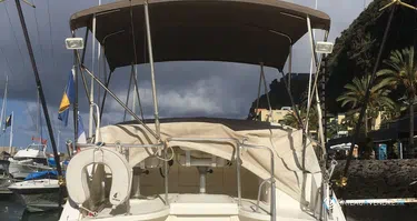 Bertram  28 Flybridge