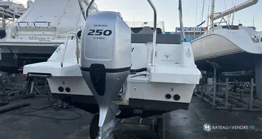 Jeanneau Cap Camarat 7.5 CC