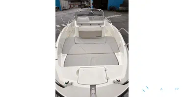Quicksilver Activ 605 Open